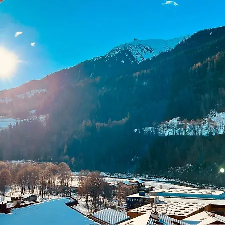 Modernes Bergchalet Mit Und Sonnenterrasse Apartment