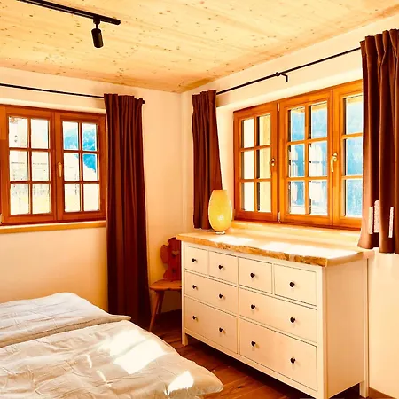 Modernes Bergchalet Mit Und Sonnenterrasse 克洛斯特斯